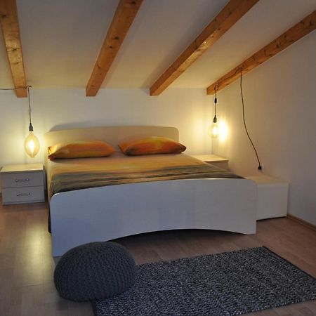 Kamenjak Volme, Cousy House With Pool Banjole Buitenkant foto