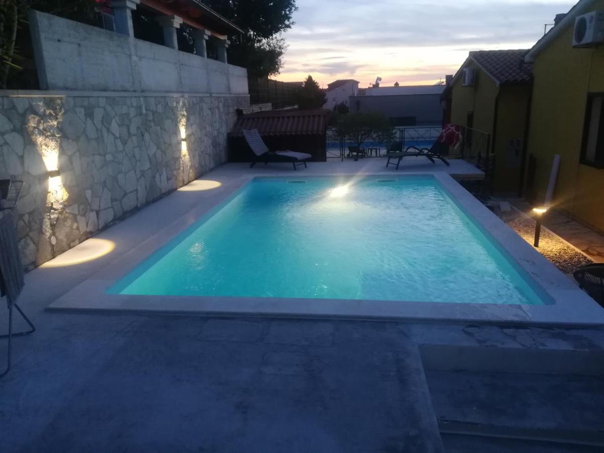Kamenjak Volme, Cousy House With Pool Banjole Buitenkant foto